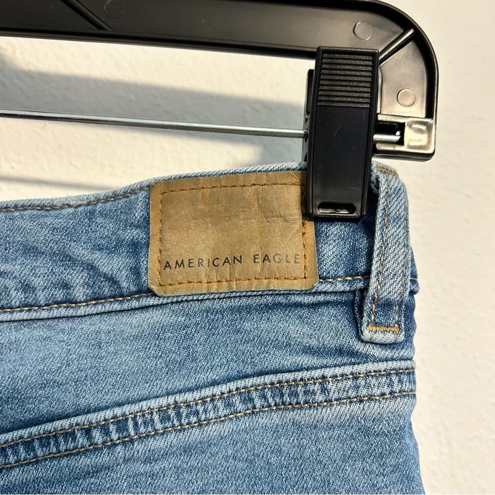 Classic Denim Roll-Cuff Women's Shorts - Light Blue